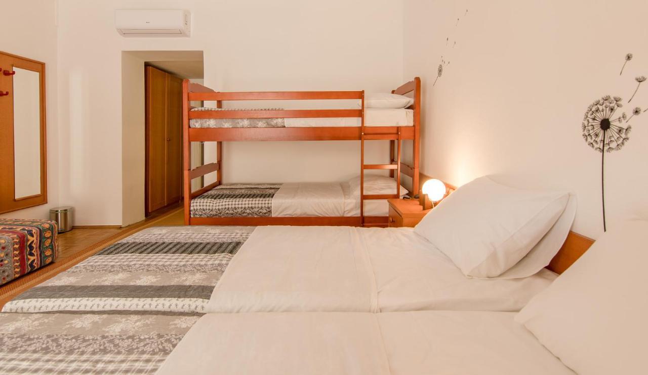 Hotel Barba Starigrad Paklenica Esterno foto