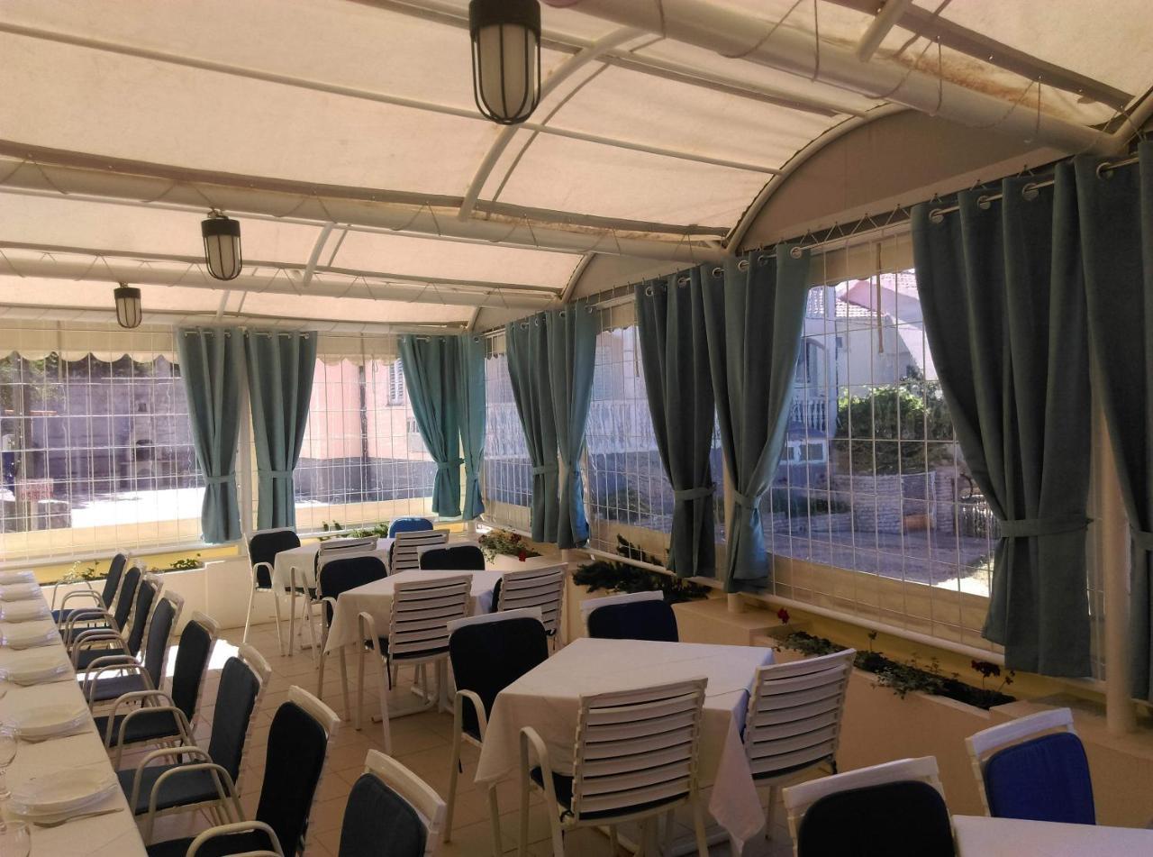 Hotel Barba Starigrad Paklenica Esterno foto
