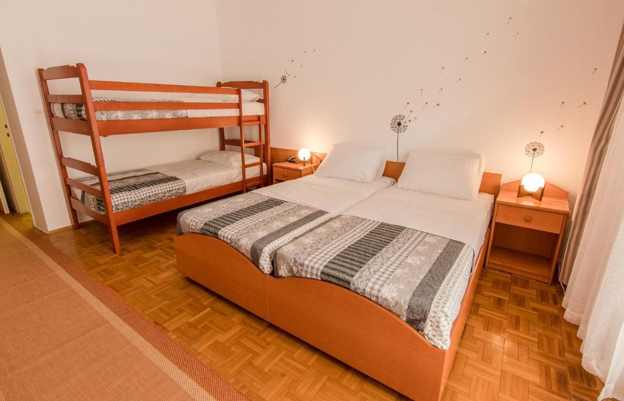 Hotel Barba Starigrad Paklenica Esterno foto