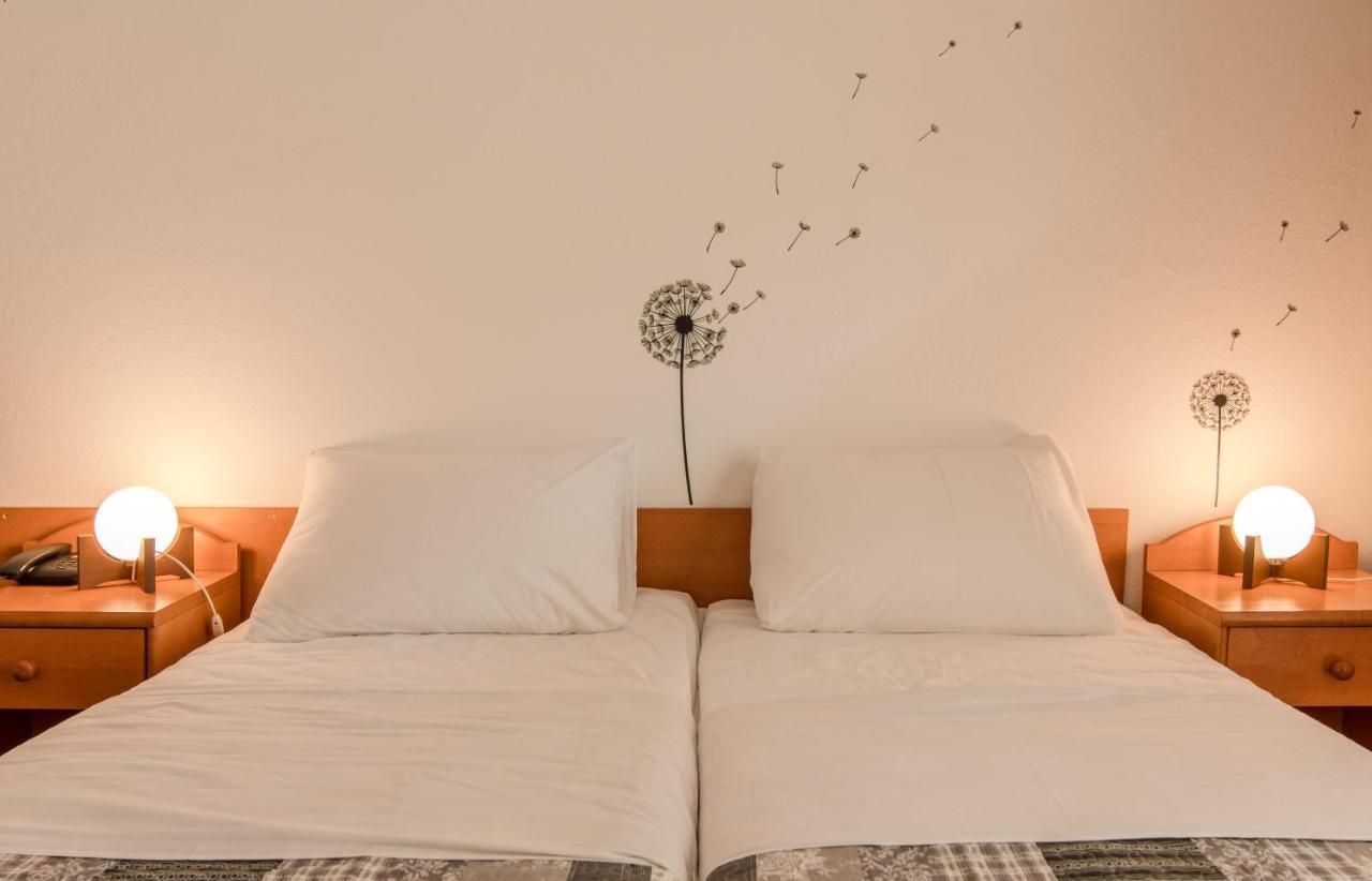 Hotel Barba Starigrad Paklenica Esterno foto